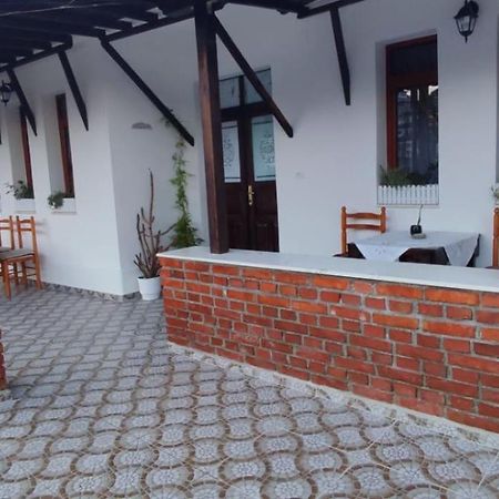 Guest House Baba Lluka بيرات المظهر الخارجي الصورة